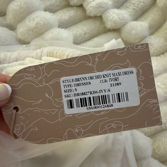 Meshki Brynn Orchid Maxi Dress- Ivory - Picture 3 of 4